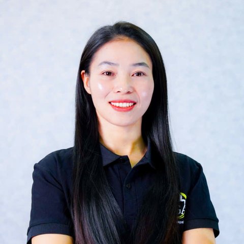 Huấn luyện viên Yoga Nguyễn Thu